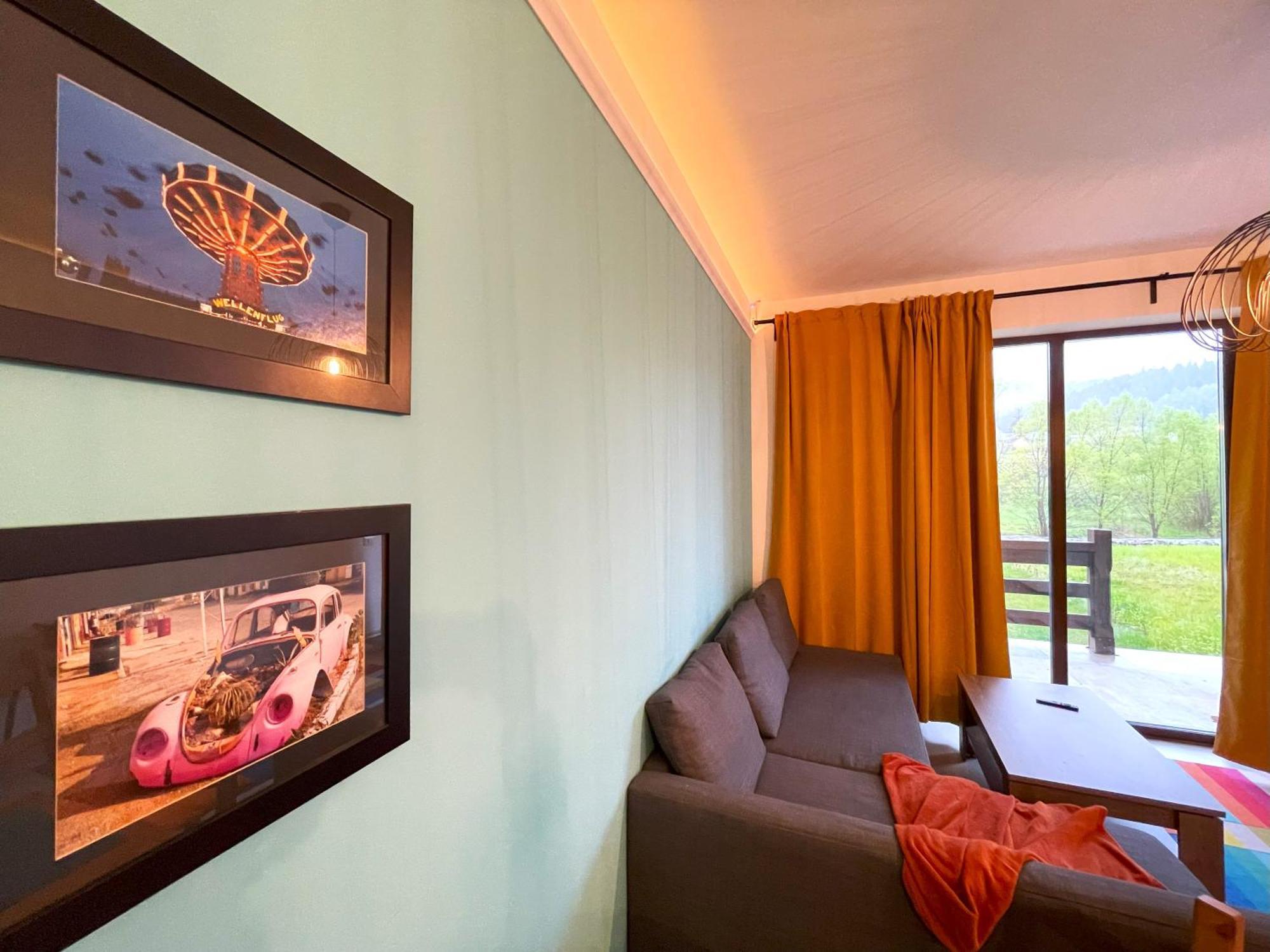 Cozy Riverfront Apartments With Garden And Mountain View บุชเตนี ภายนอก รูปภาพ
